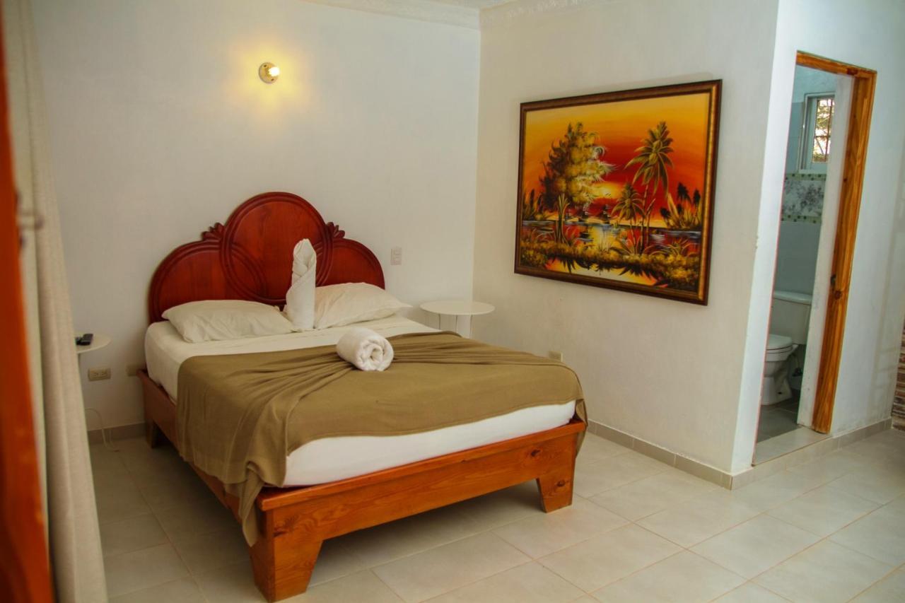 Hotel Colinas Del Rey Hato Mayor Del Rey ภายนอก รูปภาพ