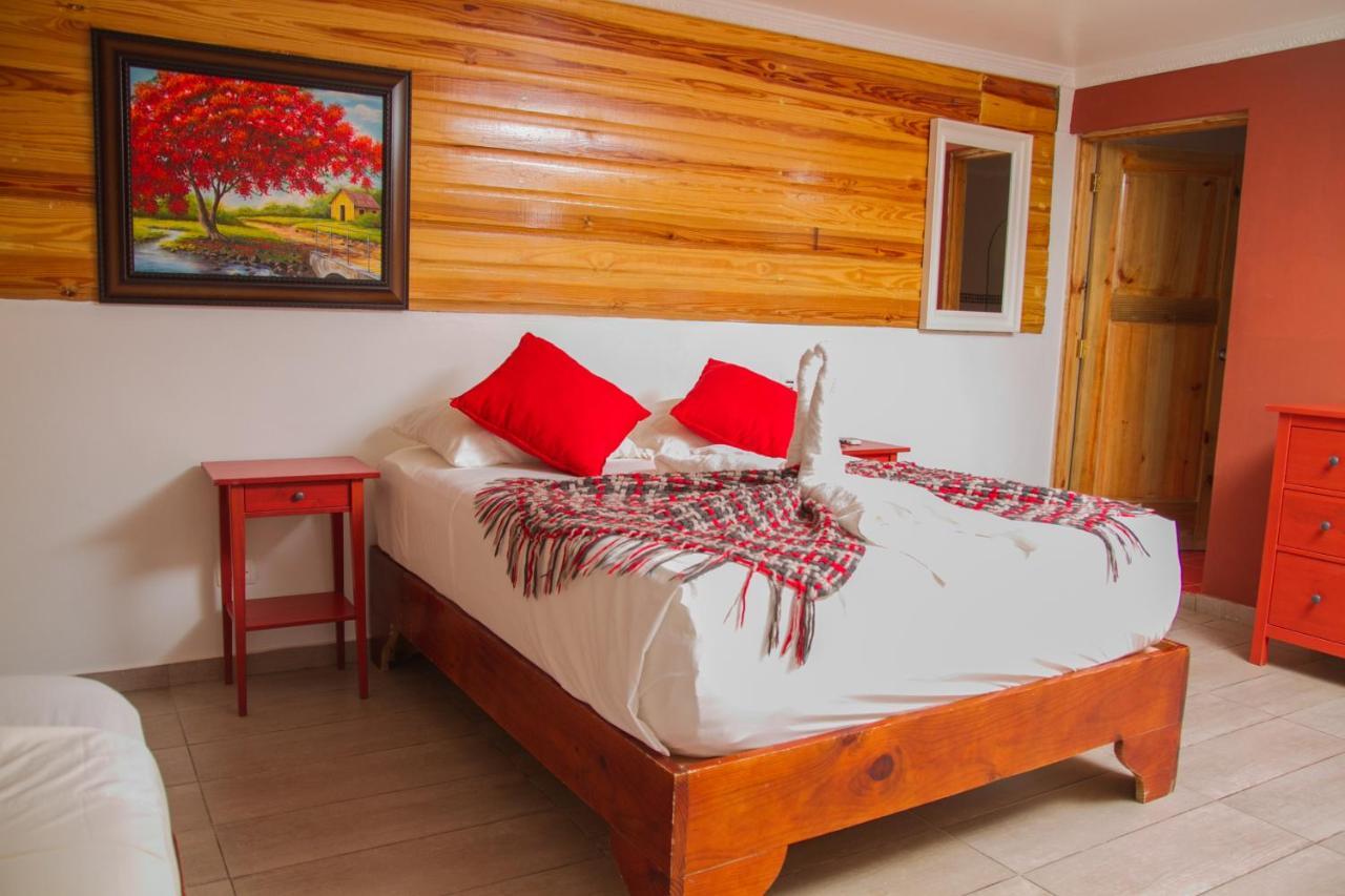 Hotel Colinas Del Rey Hato Mayor Del Rey ภายนอก รูปภาพ