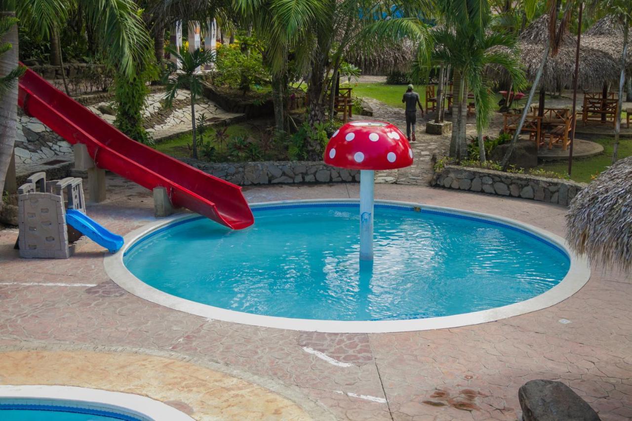 Hotel Colinas Del Rey Hato Mayor Del Rey ภายนอก รูปภาพ